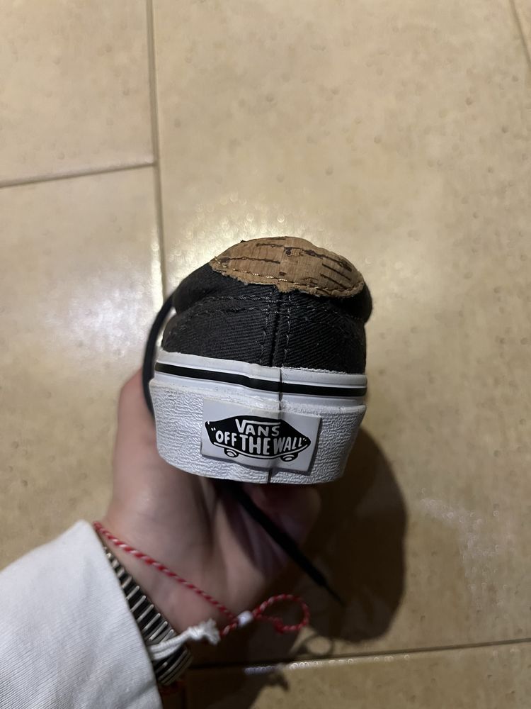 Обувки Vans