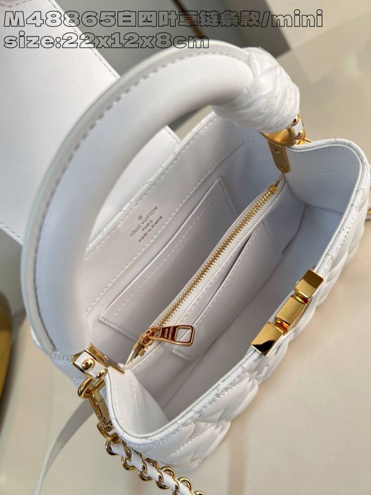Geanta Louis Vuitton Capuciness