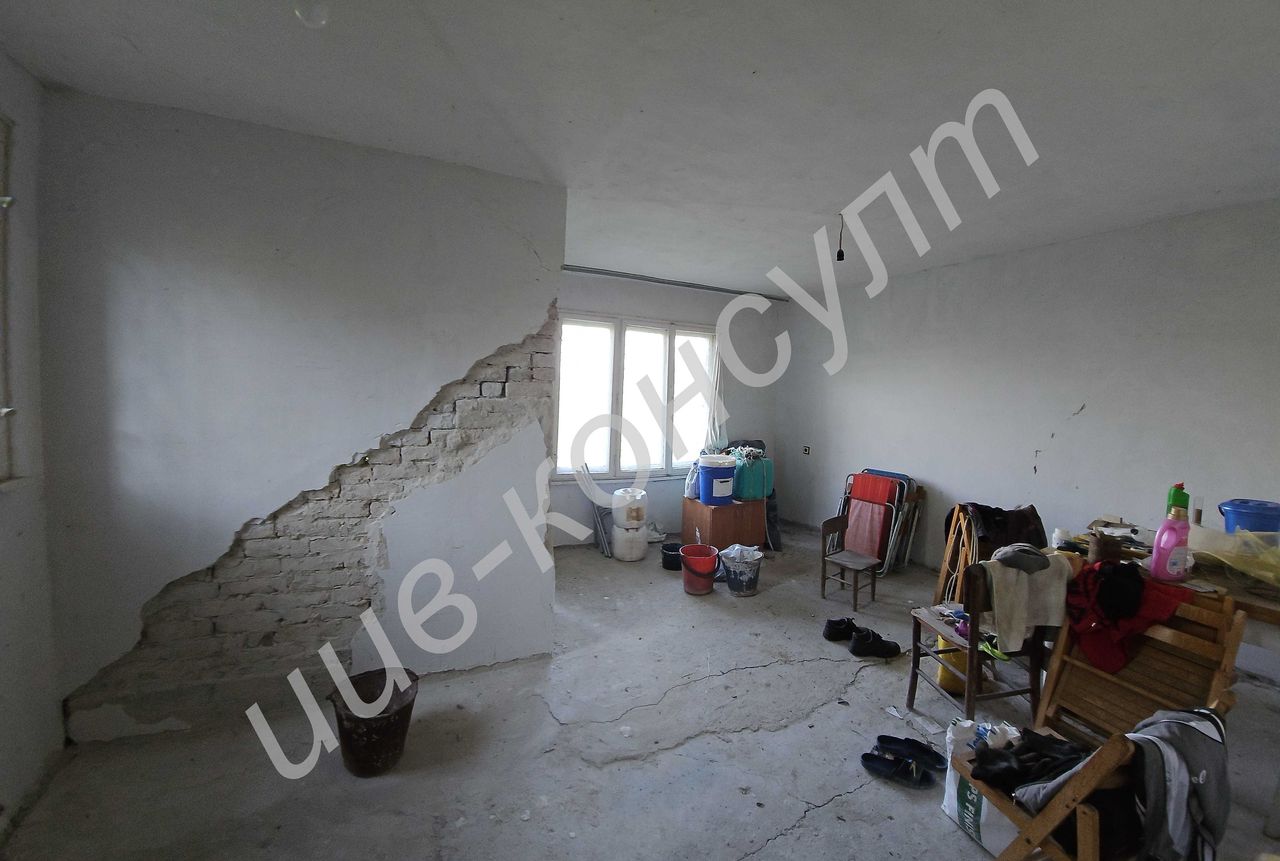 Продава се Къща в с. Малки чифлик, Област Велико Търново - 100 кв.м за 1100 €/кв.м - Снимка #4