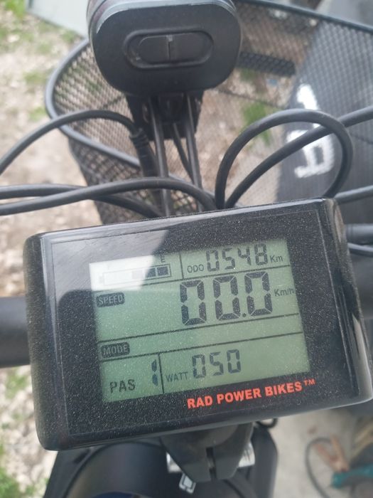 Vand sa u închiriez   bicicleta electrica HIBIKE aproape nouă