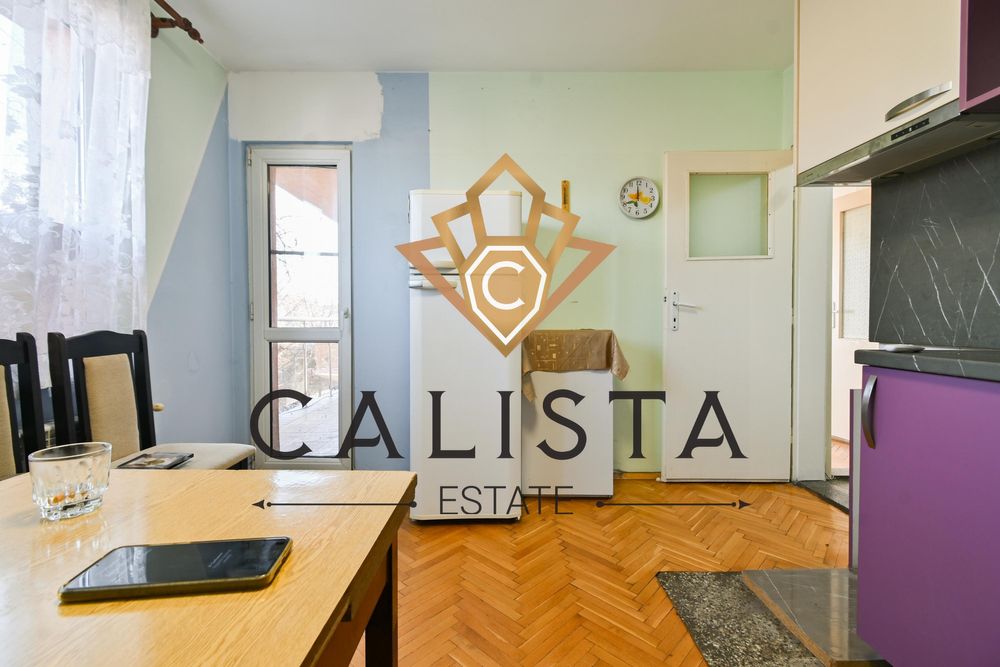 Продава се Тристаен апартамент в София, Левски - 110 кв.м за 2000 €/кв.м - Снимка #3