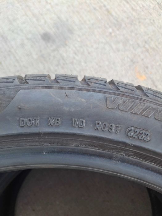 2бр. зимни гуми 245/40/18 Pirelli DOT 2222