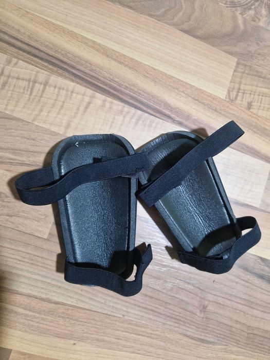 Vând ghete de câmp plus jambiere si aparatori