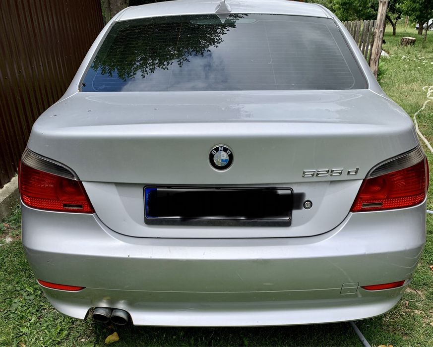 Dezmembrez bmw 525d e60
