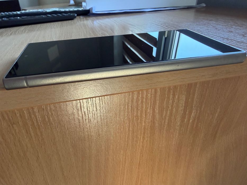 Samsung s24 ultra ,512 gb.