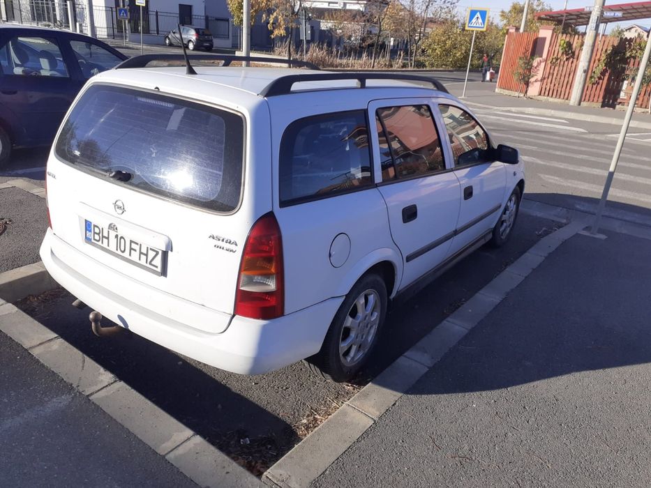 Vând Opel Astra g