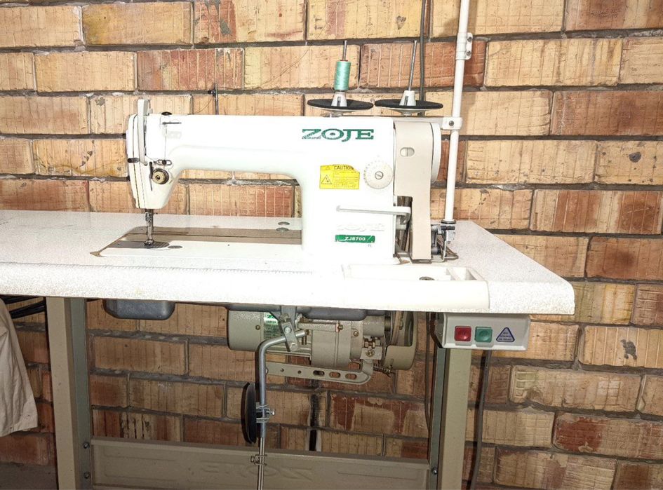 Zoje tikuv mashinasi