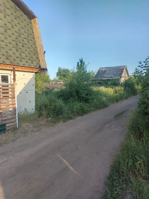 Продаётся дача .