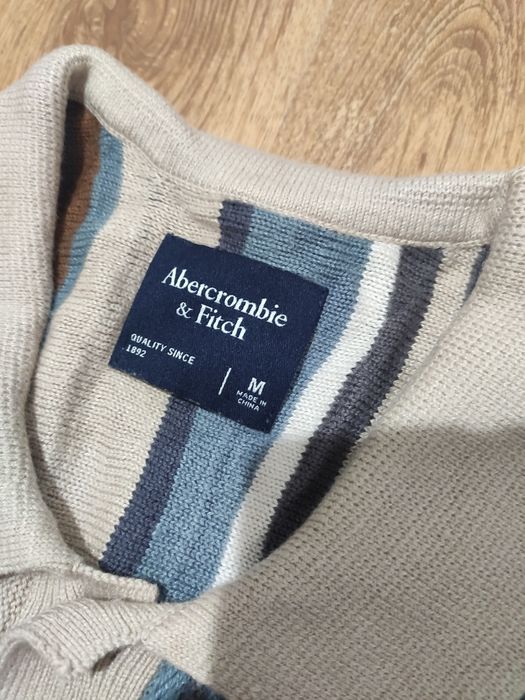 Bluza Abercrombie & Fitch mărimea M