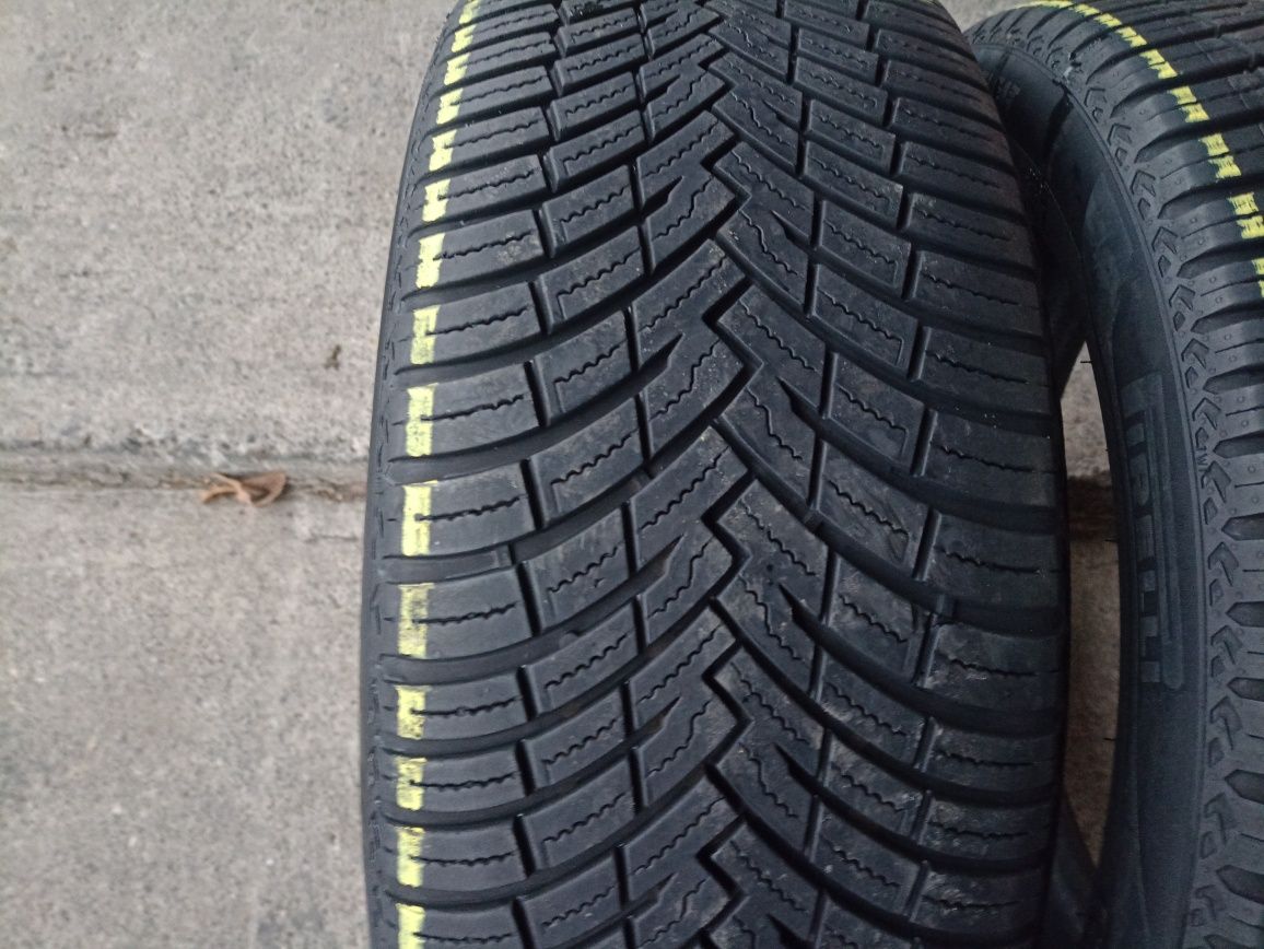 2 anvelope AllSeason Pirelli 235/45 R20 dot 3821