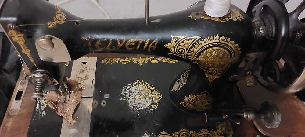 Стара шевна машина