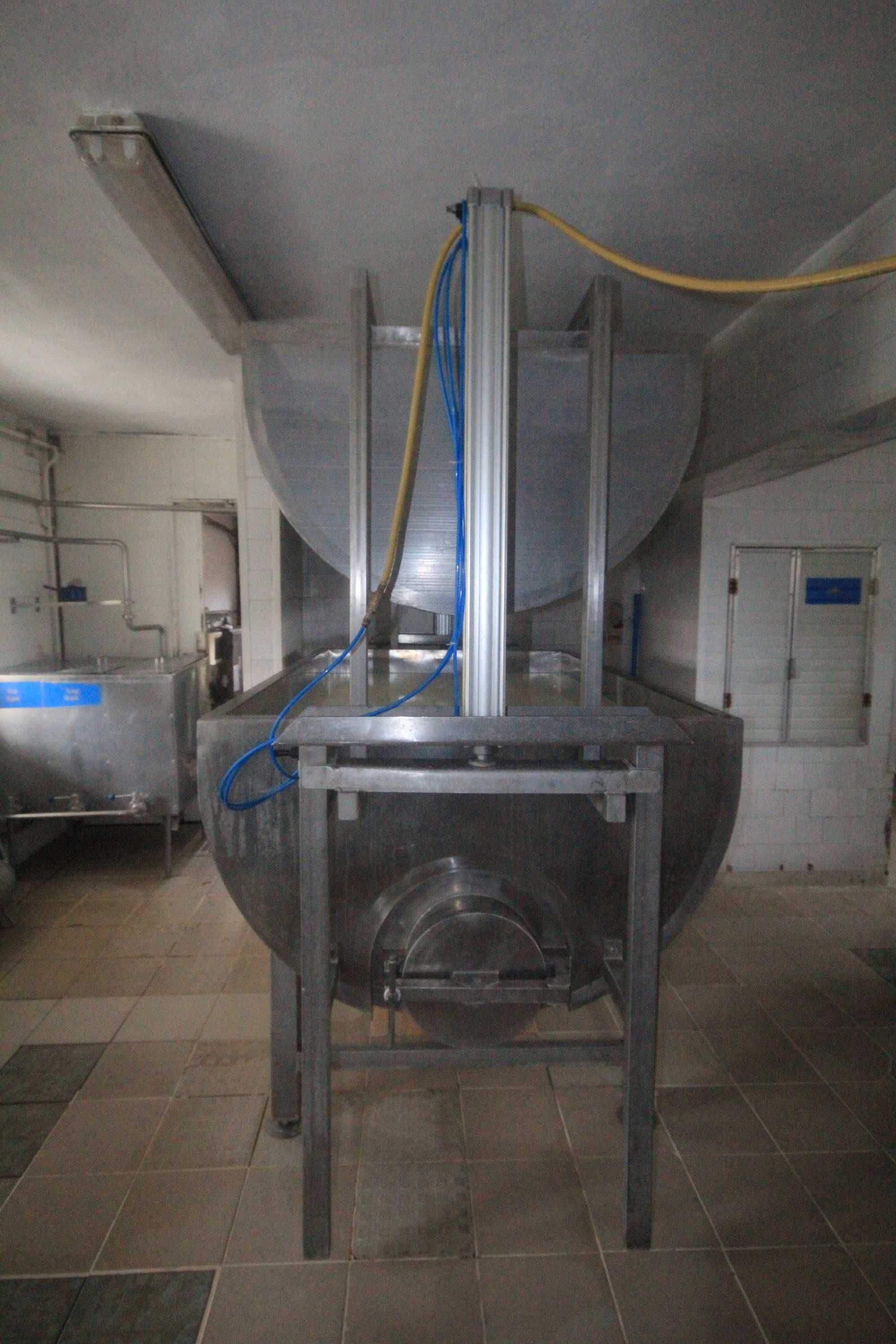 Fabrica lapte- presa branza de vaci