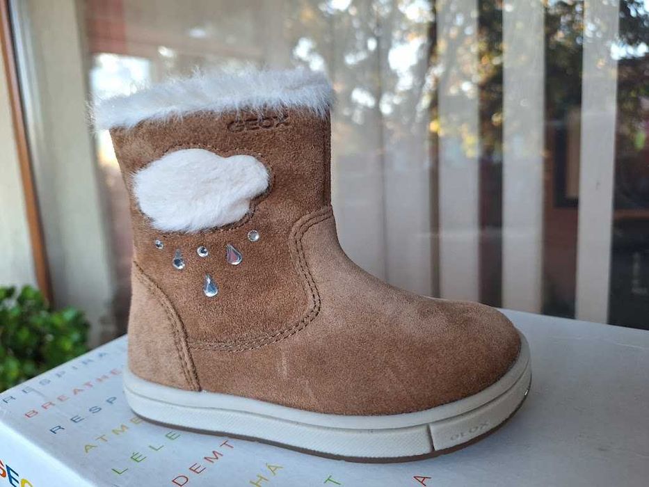 Нови боти/ботуши/апрески на Sorel, UGG, Geox - н. 22