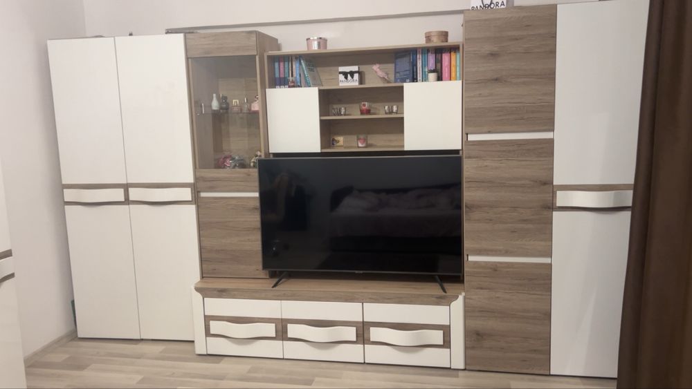 Vand mobila sufragerie