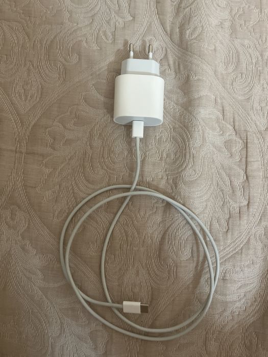 Продам зарядку айфон тайпси