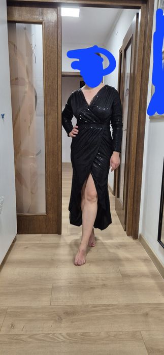Rochie neagra cu paiete