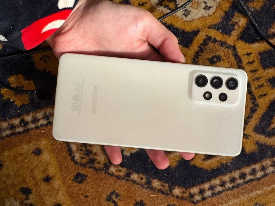 Продам Самсунг А52