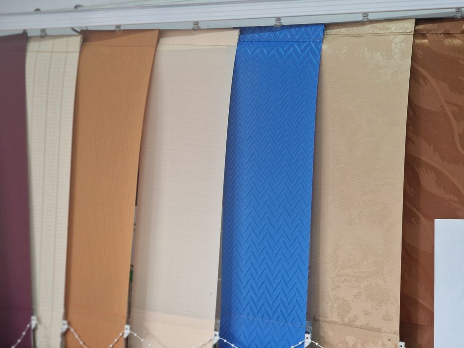 Schimb lamele la jaluzele verticale Am mai multe stofe si culori