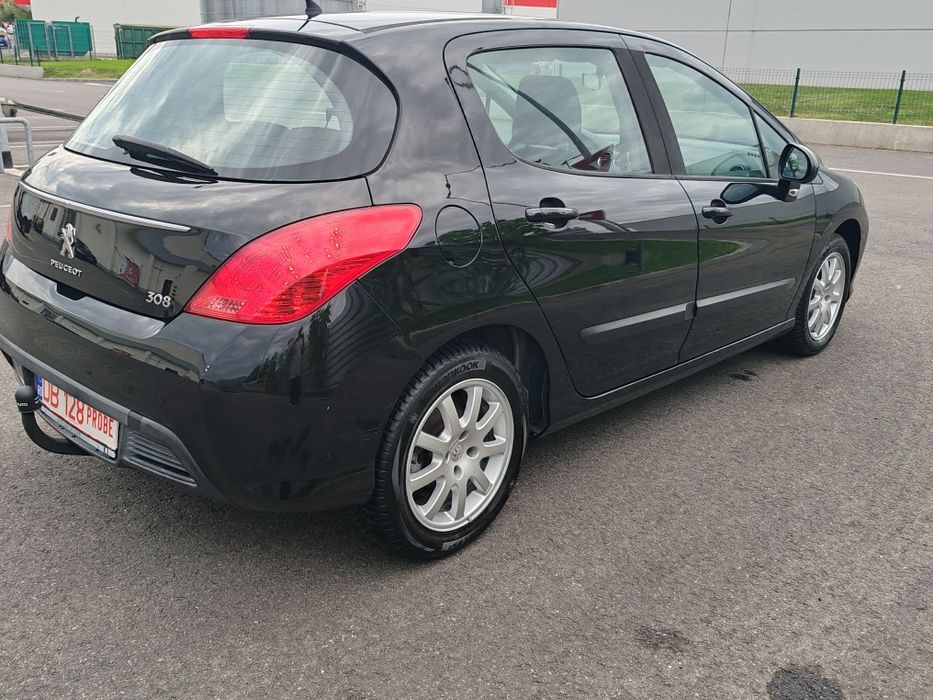 Vând PEUGEOT. 308.  1.4 benzina EURO 5