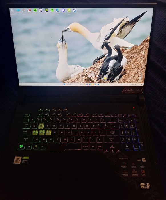 Laptop gaming Asus Rog Strix G712LU