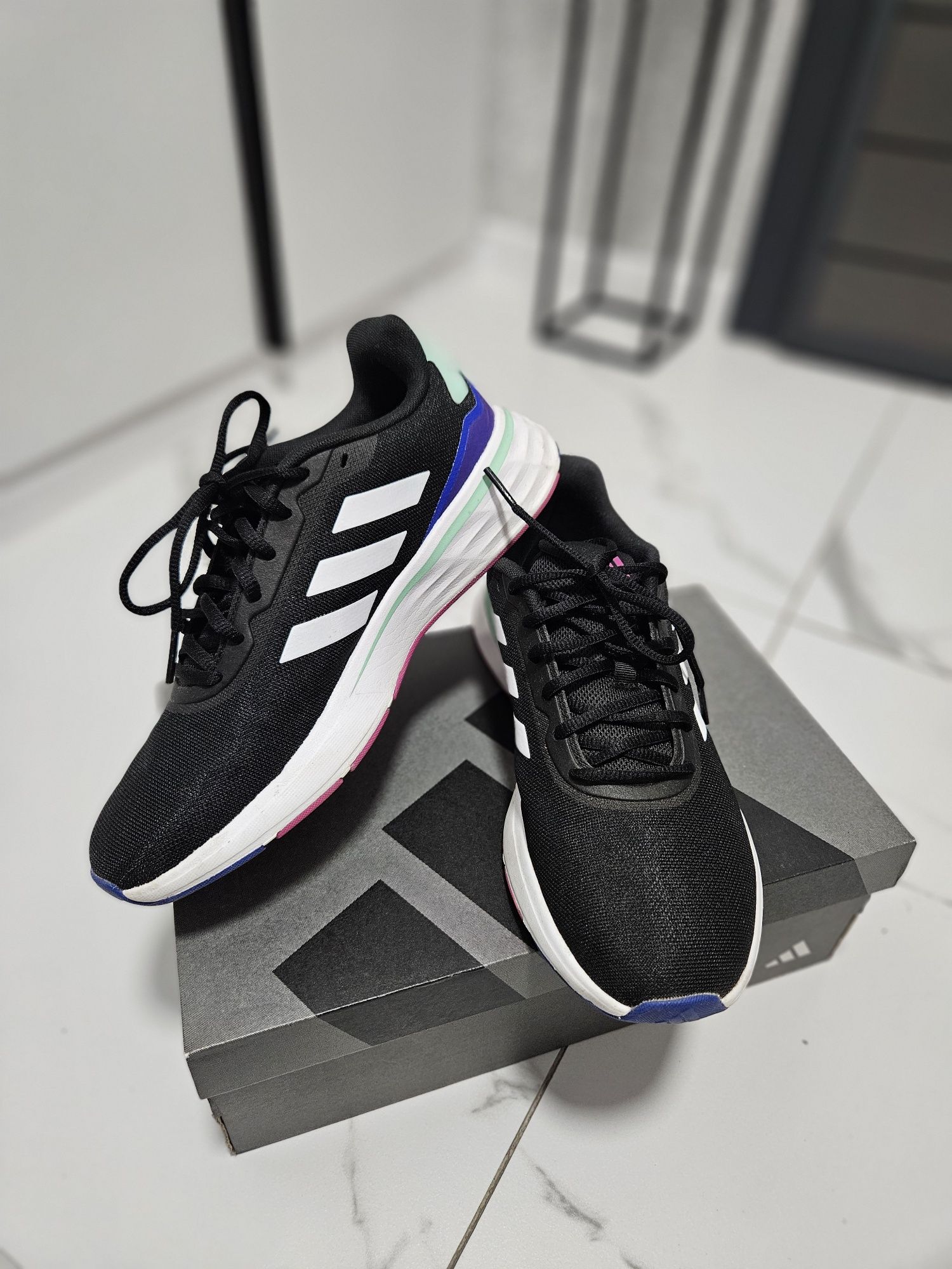Маратонки Adidas