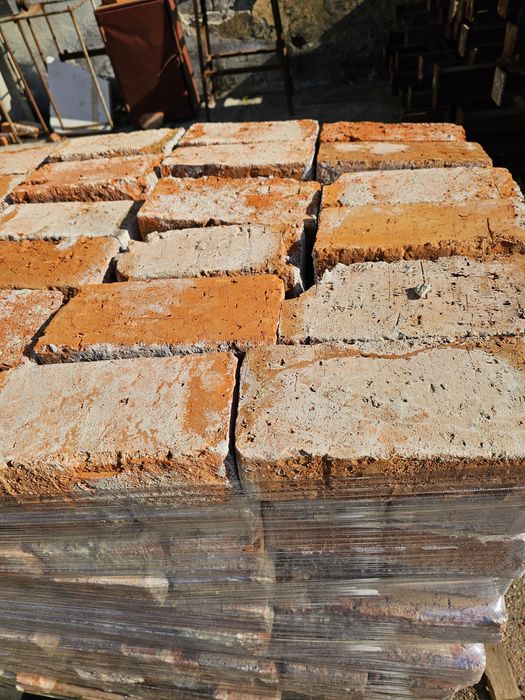 Vând boltar din beton