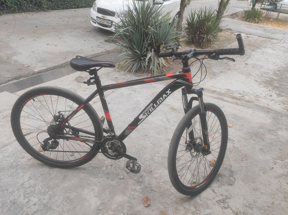 Велик в хрошем состоянии б/у, держатель для телефона в подарок