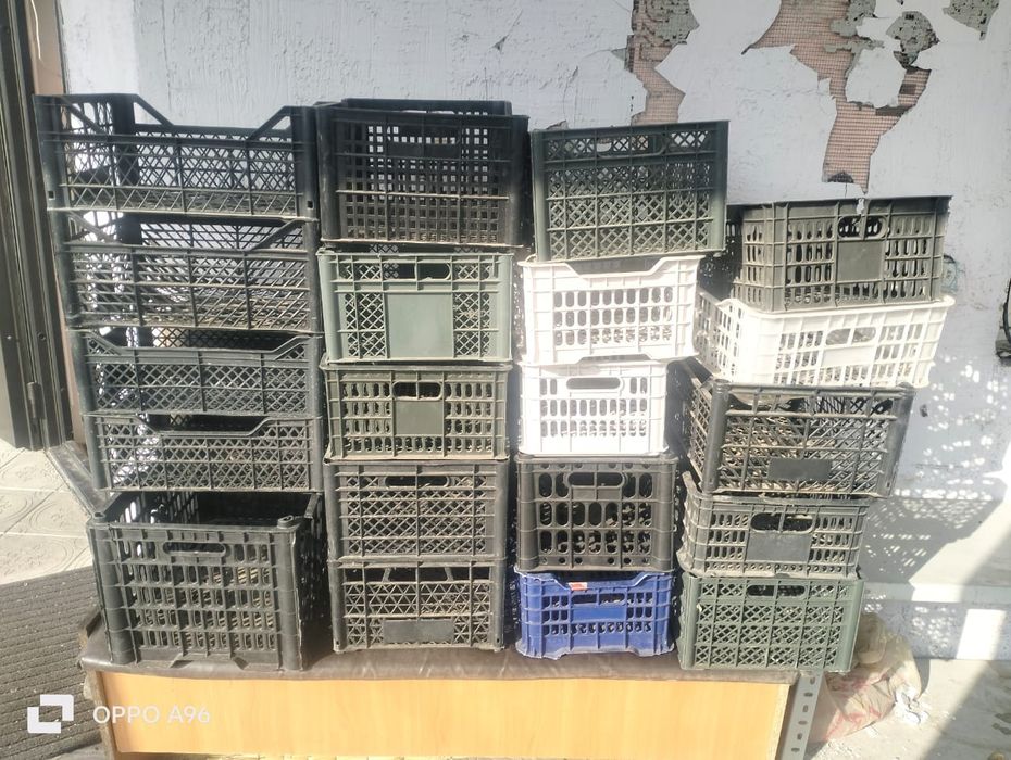 Пласт.ящики если все заберете по40тенге в калкамане