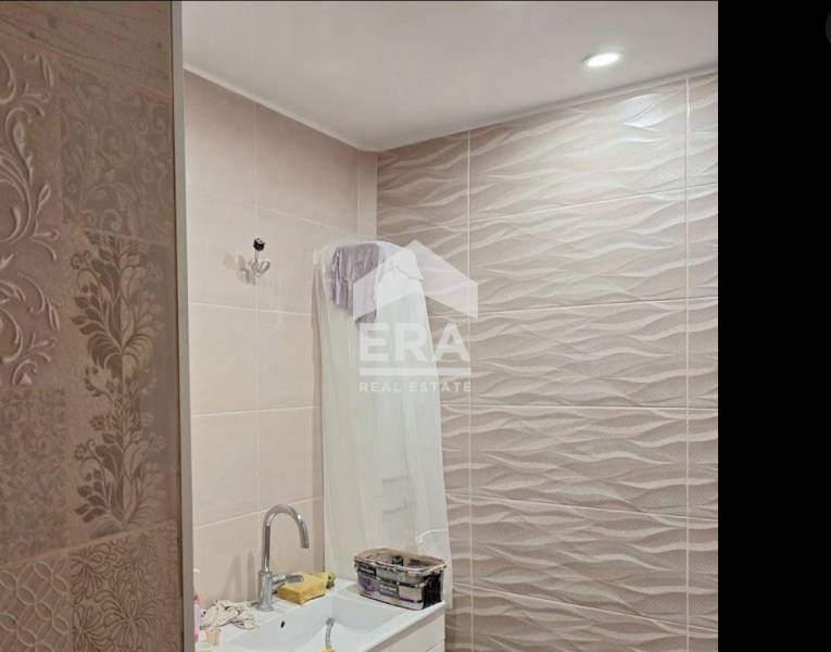 Продава се Тристаен апартамент в София, Модерно предградие - 88 кв.м за 2103 €/кв.м - Снимка #8