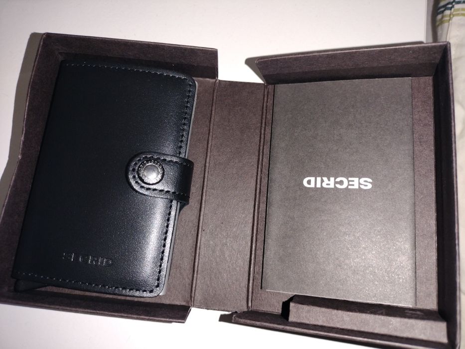 Portofel carduri SECRID