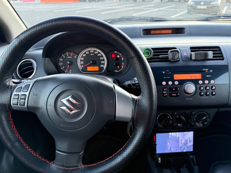 Suzuki Swift Sport 1.3 benzina varianta Japonia proprietar nu toyota