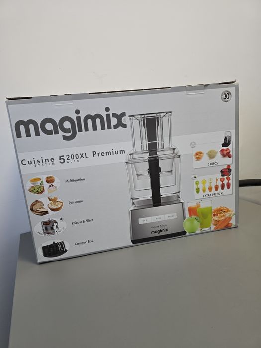 Robot bucatarie Magimix Cuisine 5200 XL Premium