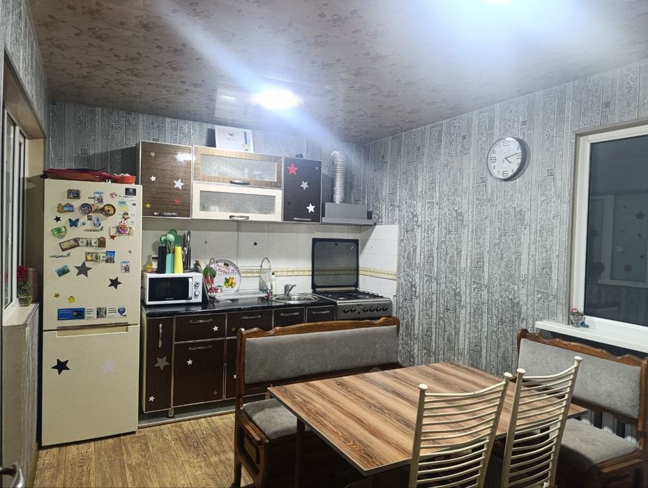 Продаю свой дом,рядом с Индексом 2.4 соток