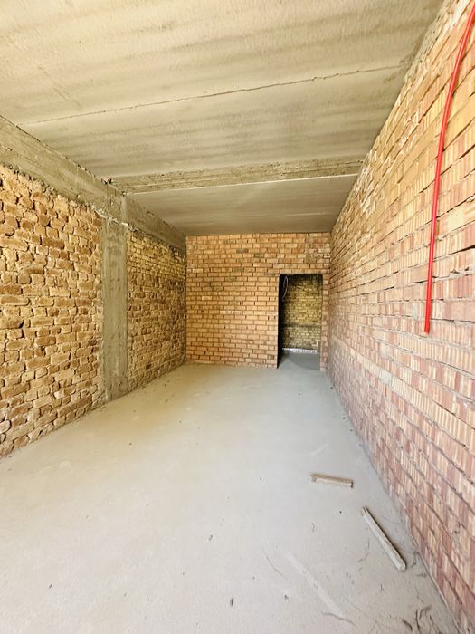 Срочно и дешево! Продается коробка квартира в Сатеппо 5 микрорайон