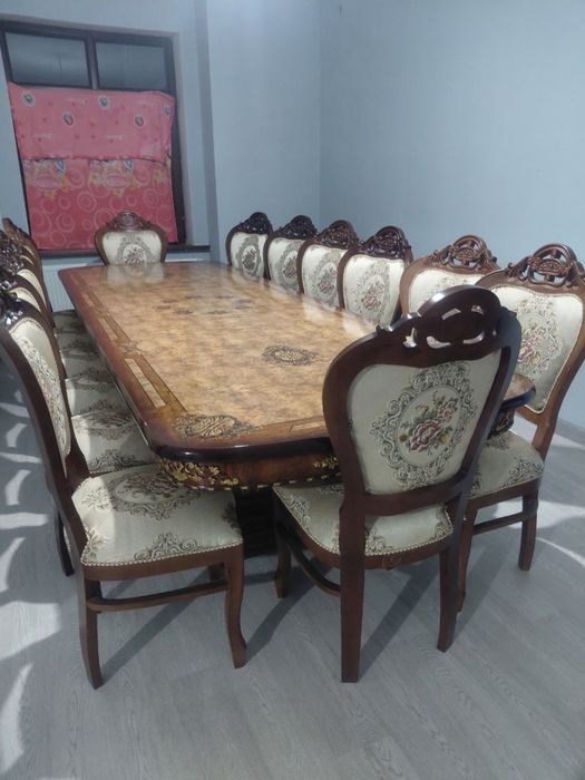 Продается стол со стульями 14 шт. Stol sotiladi