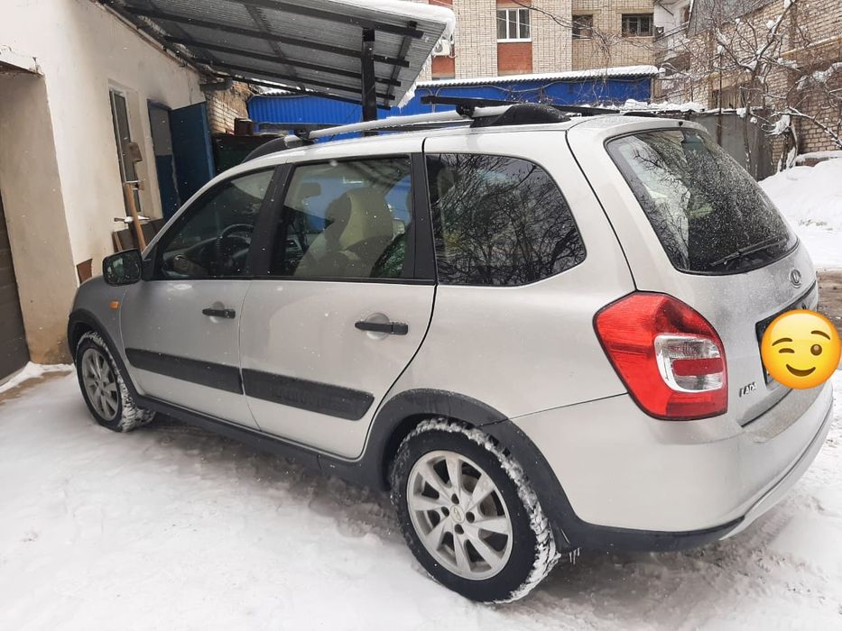 Продам Калину кросс универсал 2015 года