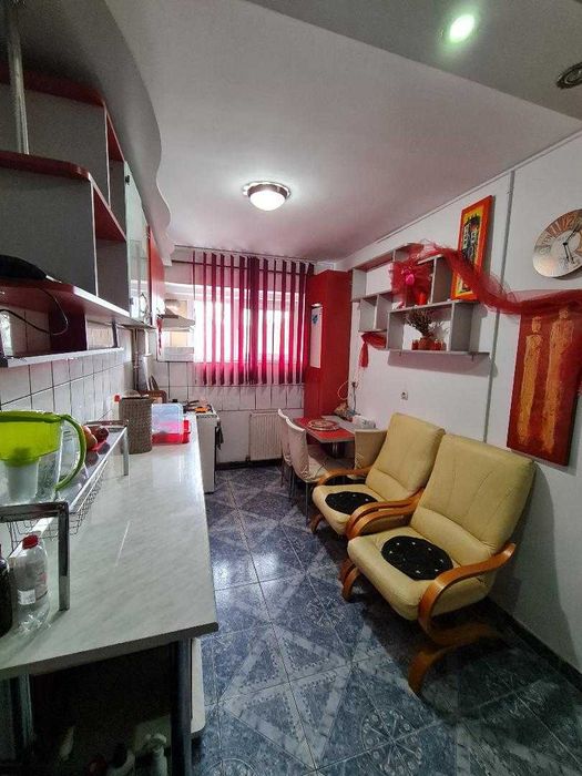 Apartament 2 camere central, zona Grivita, etaj 1, loc de parcare