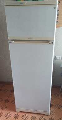 Холодильник STINOL идеальное состояние