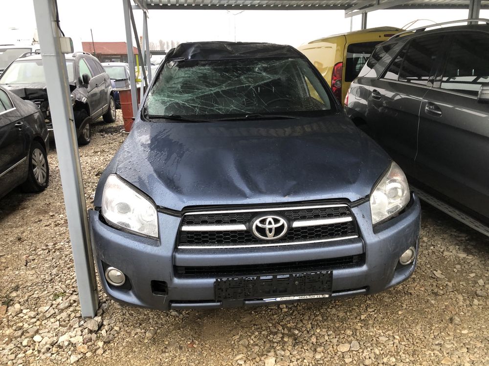 Toyota Rav 4 за части