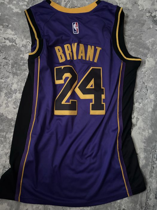 Compleu lakers Bryant 24