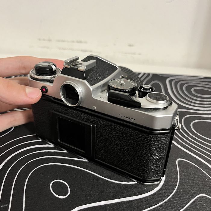 Nikon FE cu Nikkor ai 35mm f2
