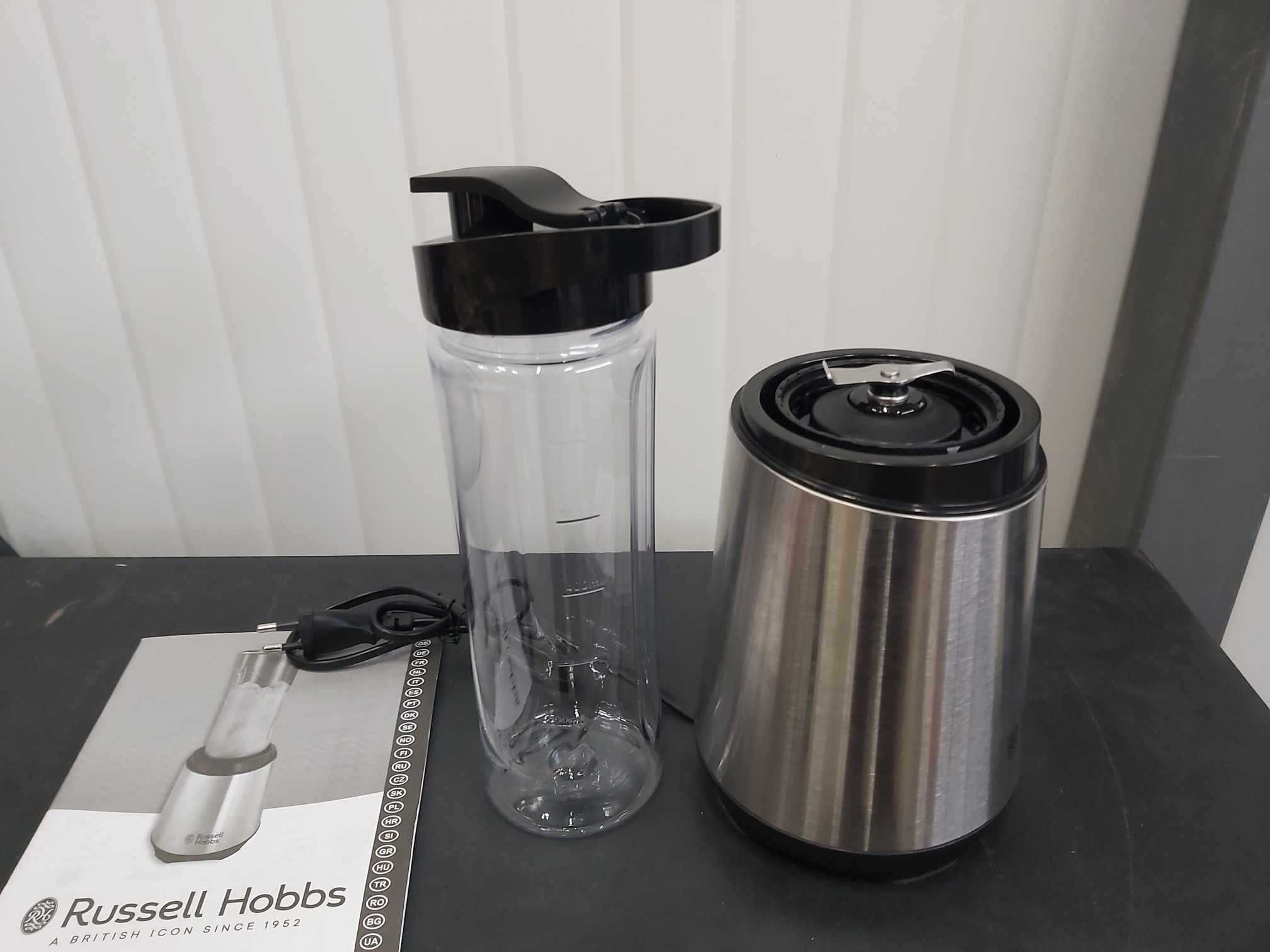 Комплект блендер Russell Hobbs mix and go