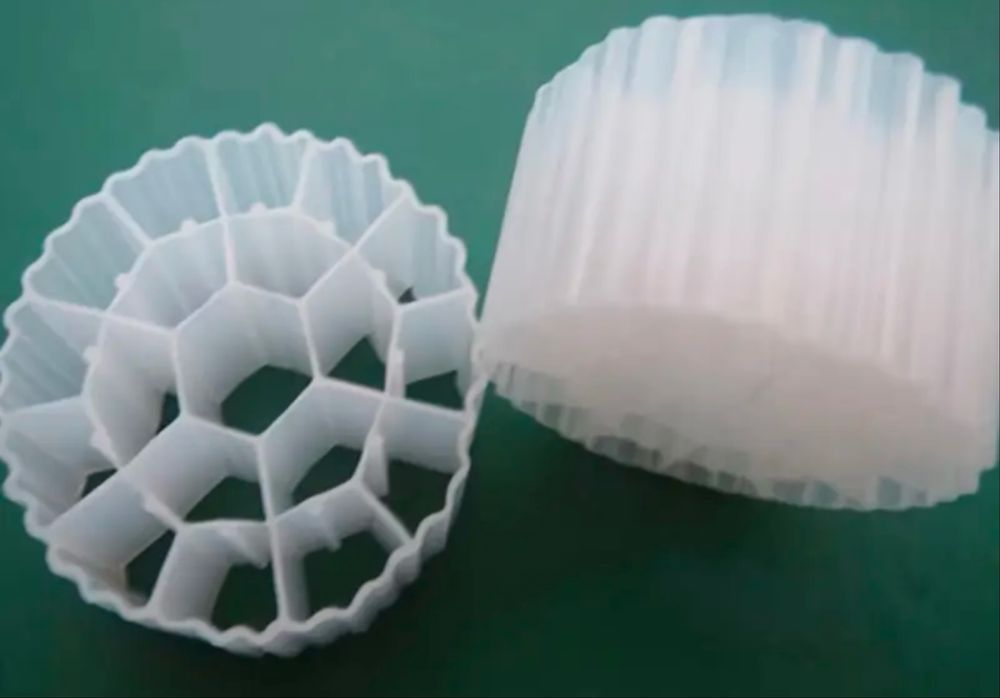 Filtre de plastic pentru iazuri sau acvarii