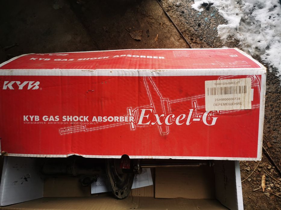 Продам амортизаторы на тойоту каролла 2008 г европеец