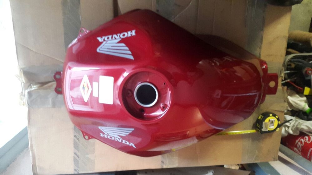 Rezervor benzina Honda Deauville 650 din 2004