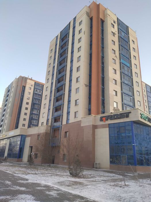 Продажа 2-комнатной квартиры, 68 м², Коргалжынское шоссе, дом 31а