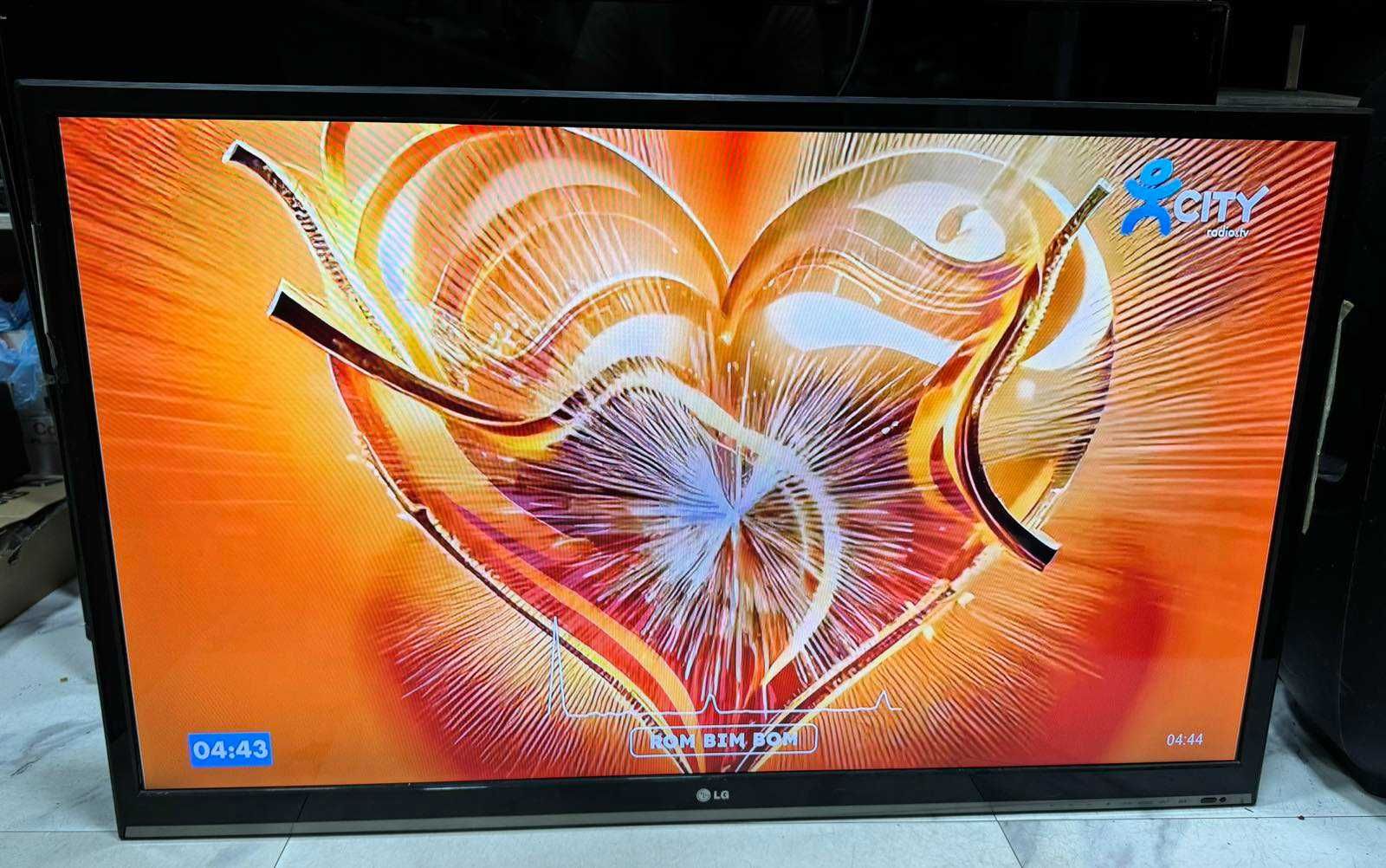 Телевизор LG 42 инча