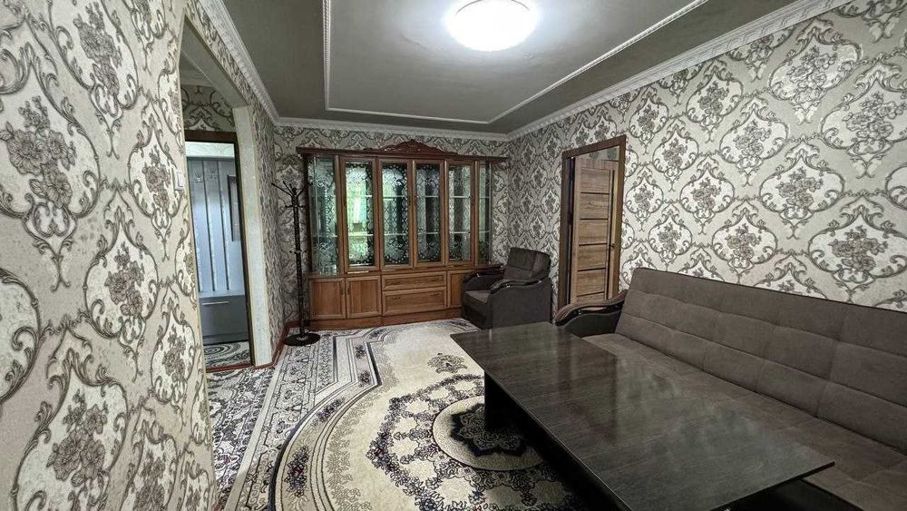 Фрунзиский Бегим магазини 2 хонали квартира ижарага берилади.ID: 1460