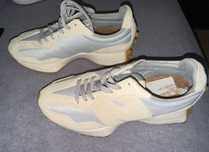 Продавам New Balance 327