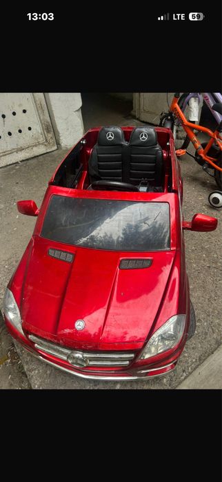 Masina electrica Mercedes